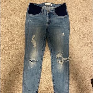 KanCan Cropped Distressed Maternity Jeans